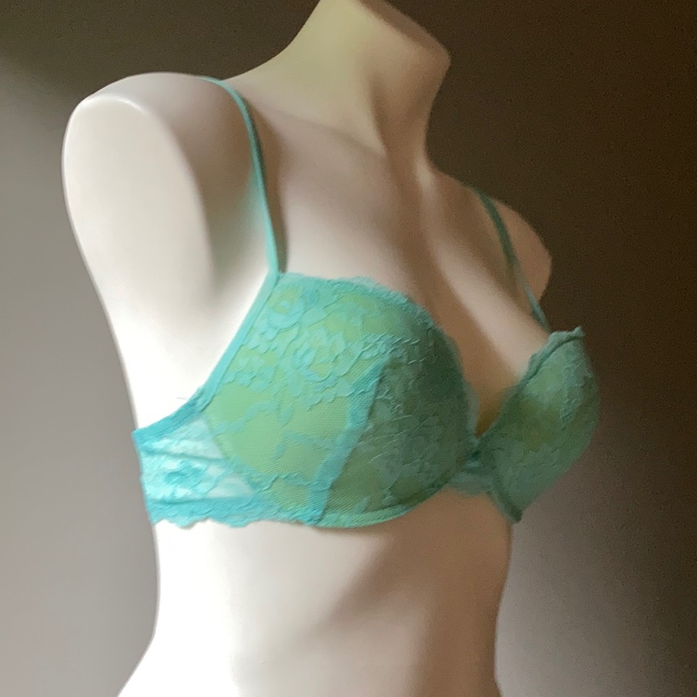 Bra - Picture 2 of 3